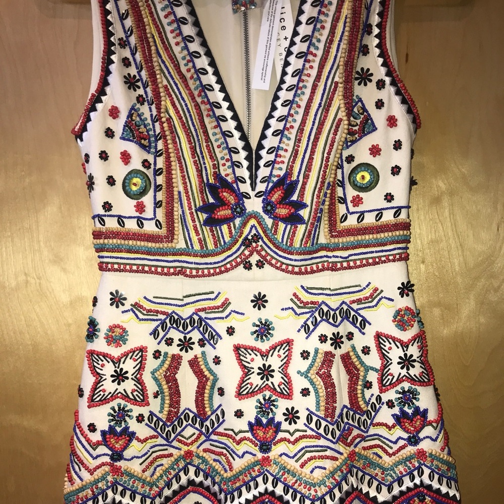 NWT: Alice + Olivia cocktail dress